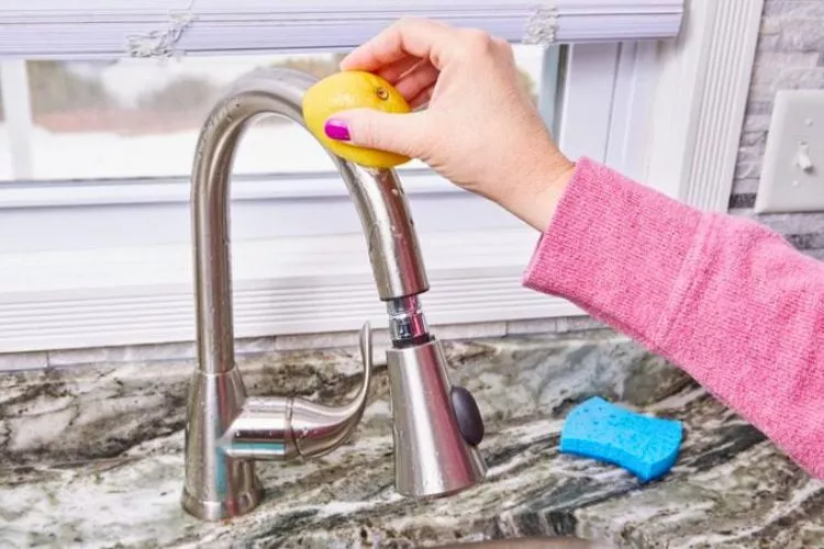 How to Clean Your Kitchen Faucet Head With Lemons