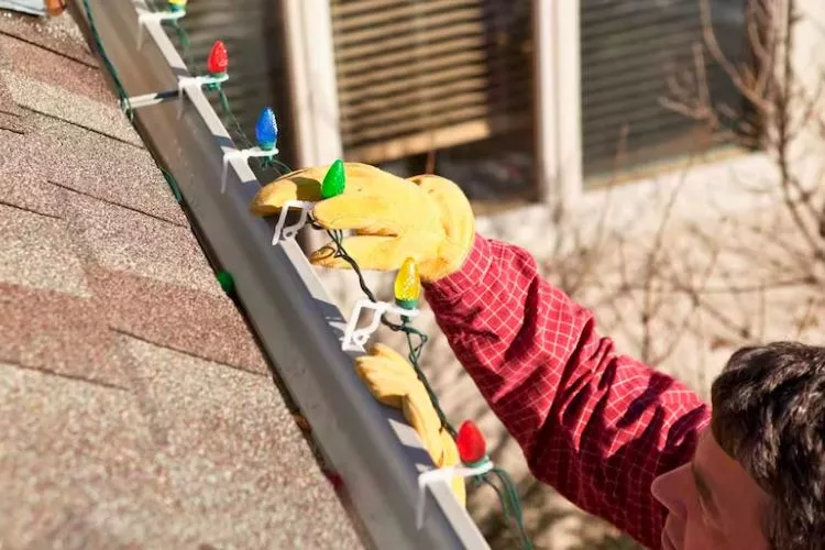 How to hang christmas lights with gutter guards