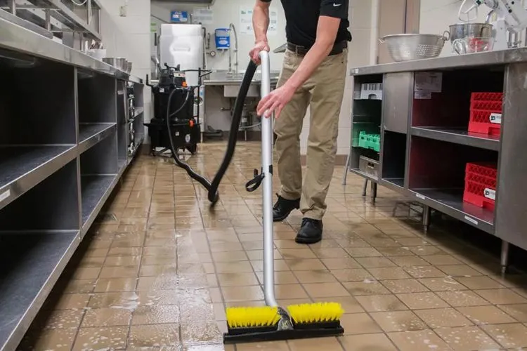 How to clean a freezer floor
