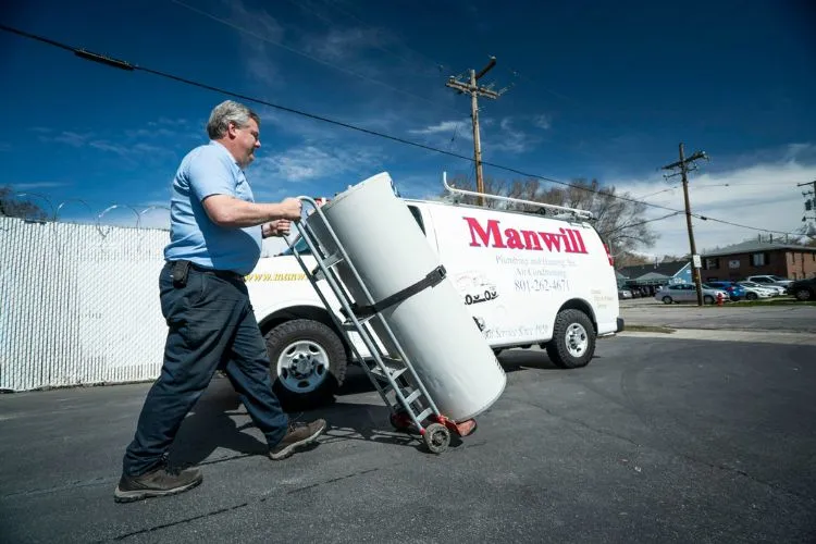 Step-by-Step Guide to Safely Transport a Water Heater On Its Side