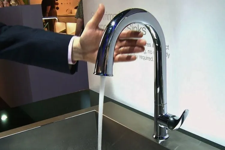 What are Touchless Faucets